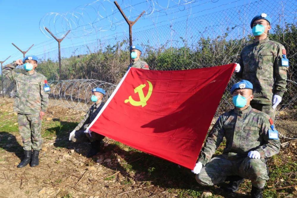 时尚民族风装扮